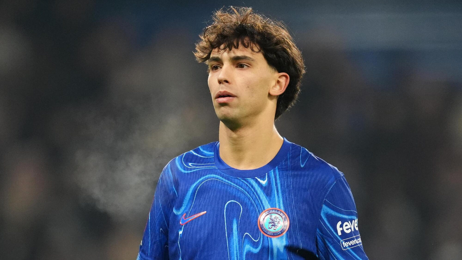 Joao Felix yeni takımına resmi imzayı attı